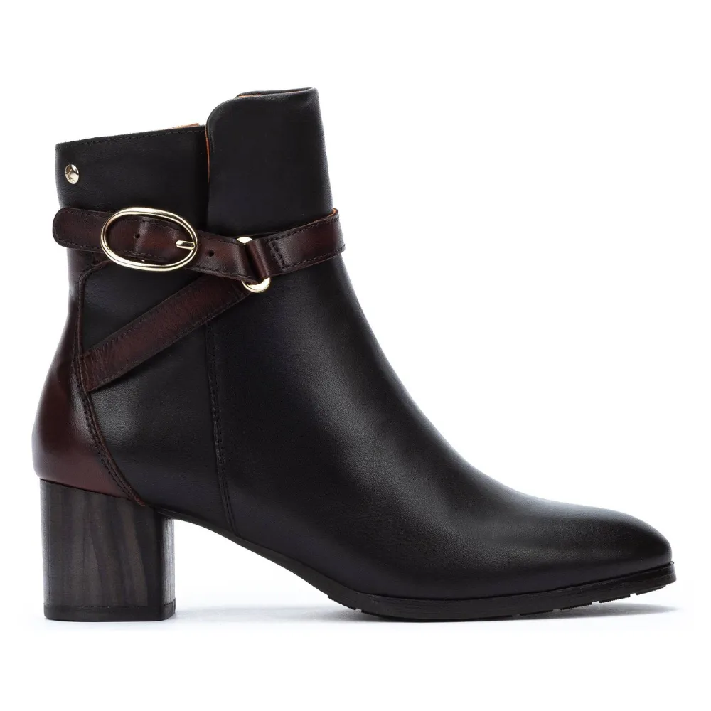 Pikolinos Calafat Black Leather Boot (Women's)
